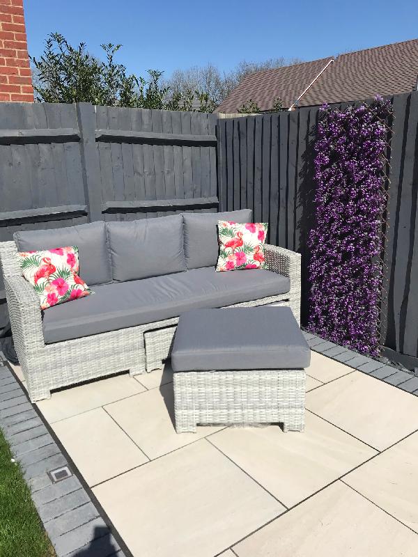 Extendable Sofa perfect for the summer