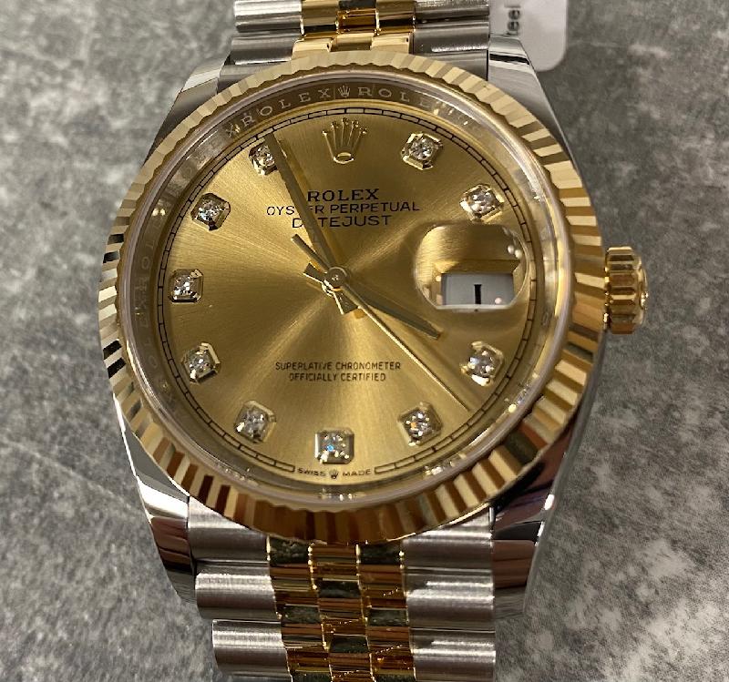 Rolex Datejust 36mm bqwatches. Perfect watch from a perfect company.