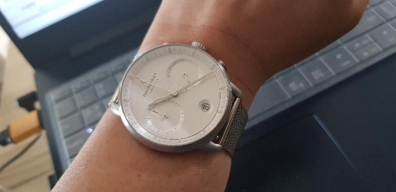 What a good design watch!