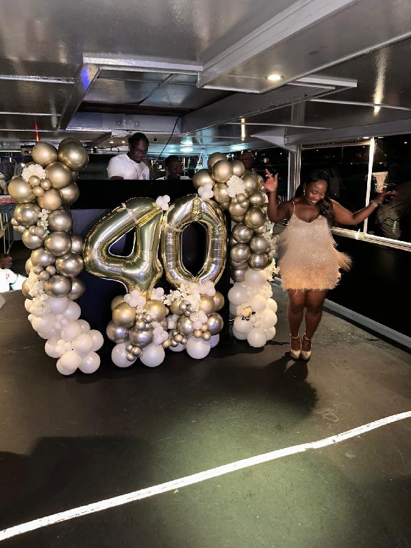 Lovely 40th birthday party on board the Hurlingham