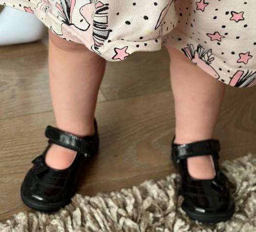 Twizzle Black patent girls riptape first walking shoes