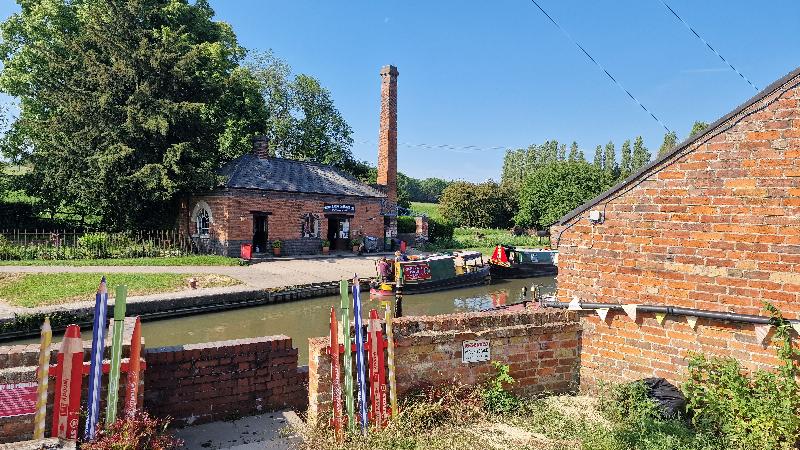 Amazing , epic andwonderfull, every person should hire a narrowboat