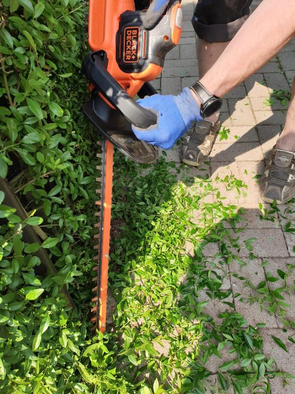 Cordless hedge trimmer GTC18502PC / 18 V / 2 Ah / 50 cm / PC