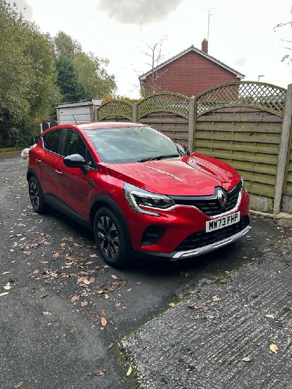 The Captur is a fabulous car to drive - absolutely love it.