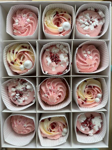 Pink Cupcakes Delivered | Box of 6 Raspberry Ripple & Eton Mess Cupcakes | Next Day UK Delivery