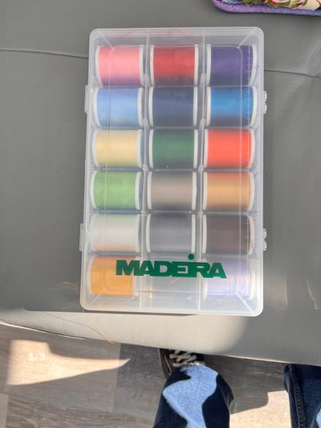 Madeira Embroidery Starter Pack - 18 x Threads, 12 x Premium Stabilizers & Snips