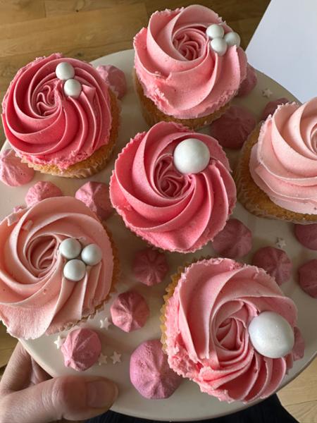 Rose Flower Cupcakes | Box of 6 | Next Day UK Delivery