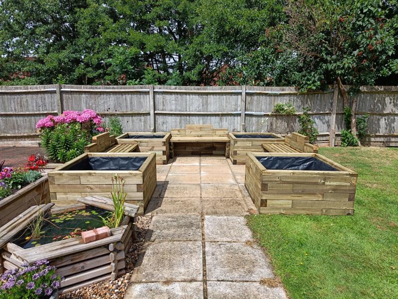 Thank you WoodBlocX, my garden looks great.