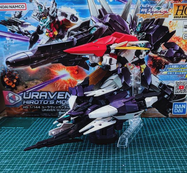 Uraven Gundam Hiroto&&num;039;s Mobile Suit Model Kit