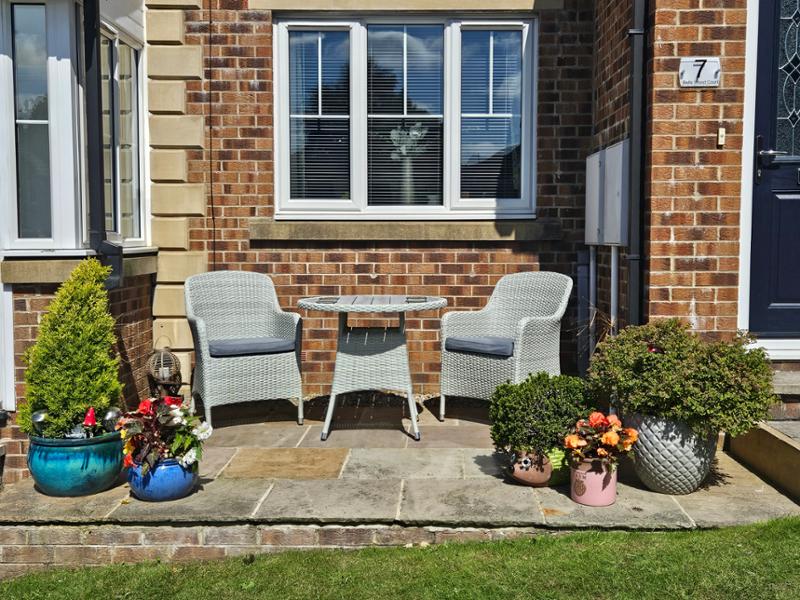 Tetbury grey bistro set