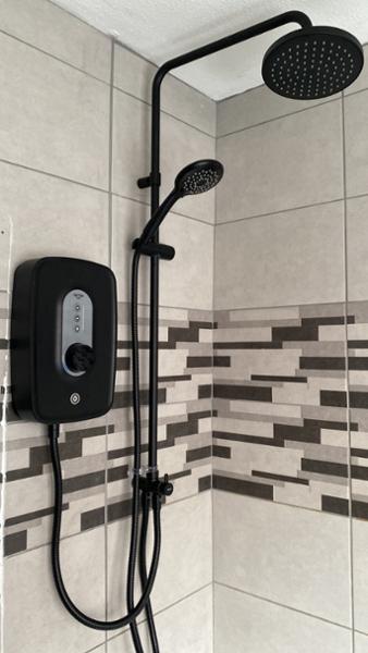 Triton Showers Danzi DuElec 9.5kW Black Electric Shower