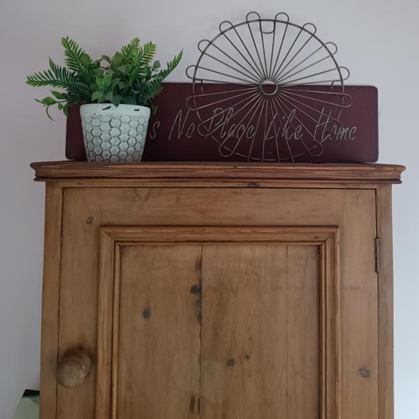 Vintage wire cake rack