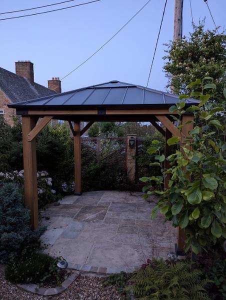 Sunjoy gazebo via Qubox