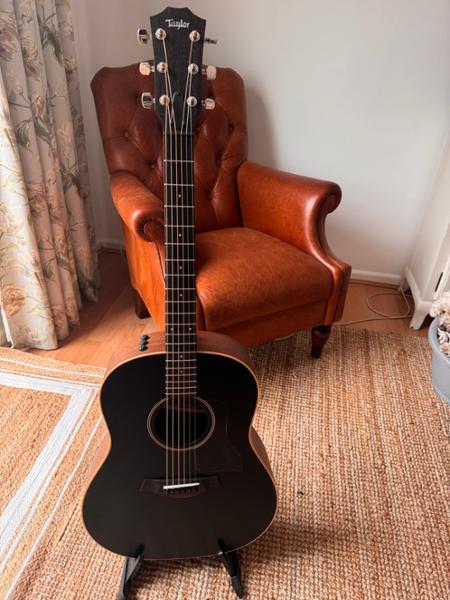 Taylor AD17e blacktop